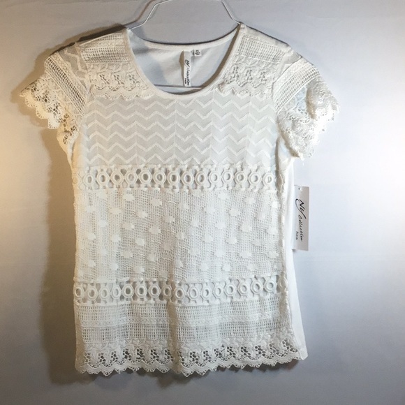 My Collection Tops - 🖤🖤MY COLLECTION WHITE LACE FRONT TOP  NWT🖤🖤